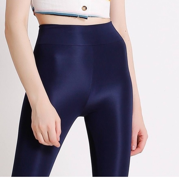 Highwaisted Shaping Shiny Leggings - Picture 6 of 6